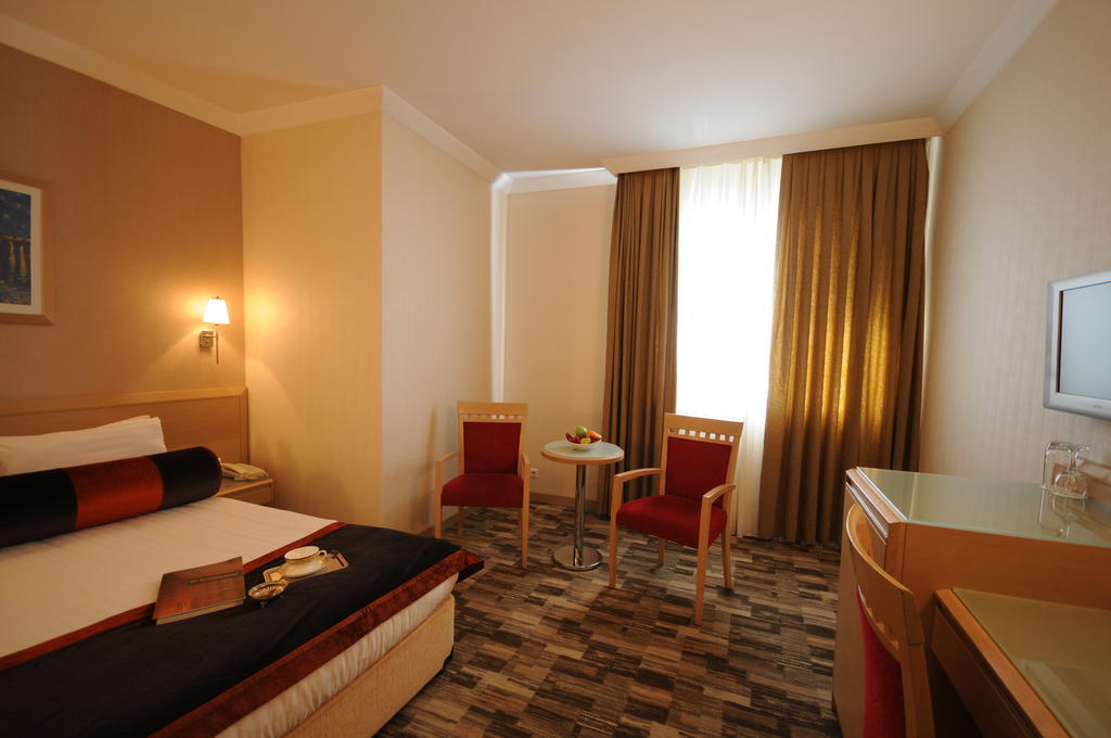 Sv Business Hotel Taksim イスタンブール エクステリア 写真